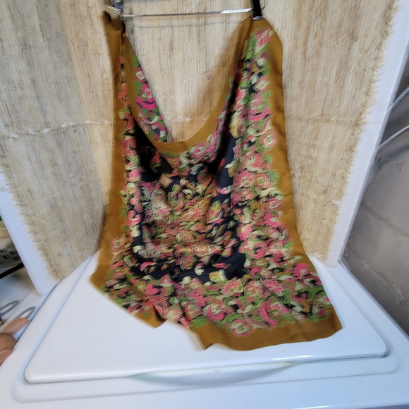 Vintage Totes Square Jewel Tones Rain Scarf - Picture 4 of 4